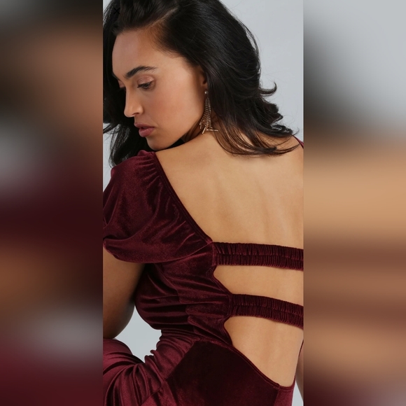 Velvet Bodycon Mini Dress - Picture 3 of 4